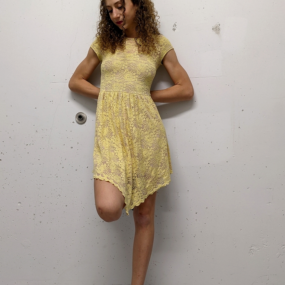 Finn and clover yellow lace dress size M